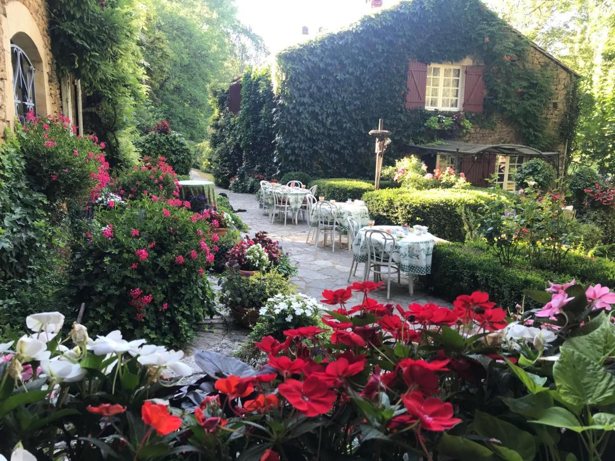 Bed & Breakfast Le Moulin Neuf Saint-Alvere Exterior photo