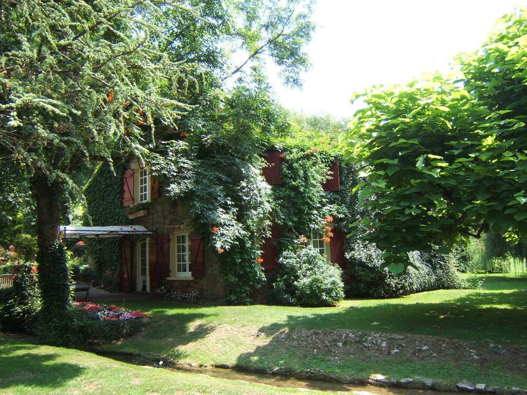 Bed & Breakfast Le Moulin Neuf Saint-Alvere Exterior photo